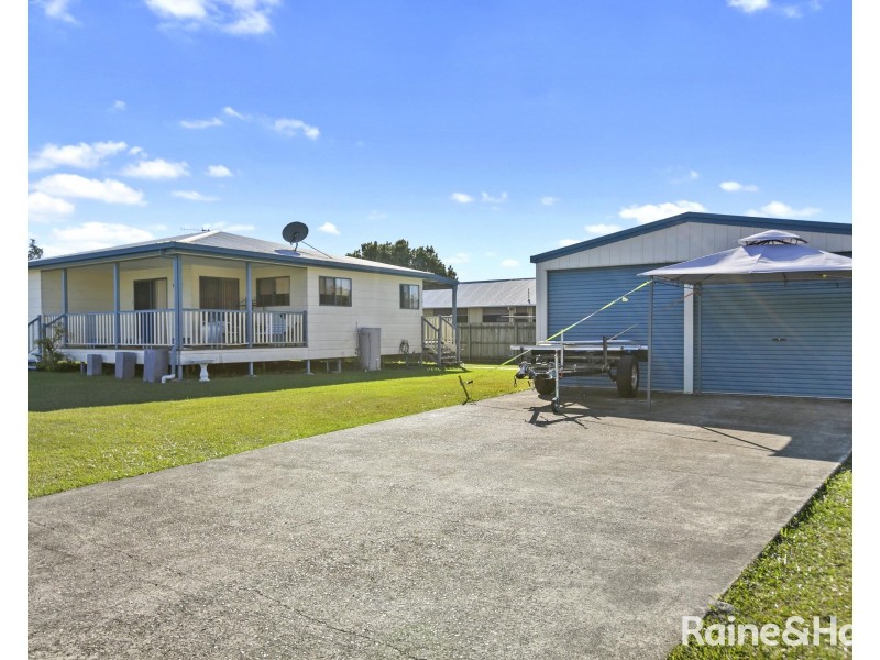 35 Nautilus Drive, Cooloola Cove QLD 4580