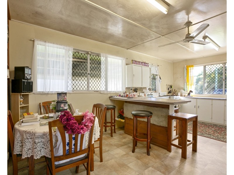30 Tailor Street, Tin Can Bay QLD 4580