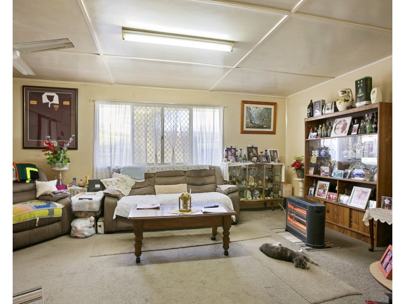 30 Tailor Street, Tin Can Bay QLD 4580