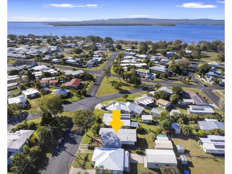 30 Tailor Street, Tin Can Bay QLD 4580