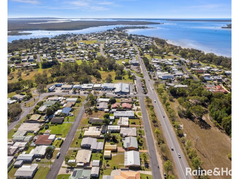72 Gympie Road, Tin Can Bay QLD 4580