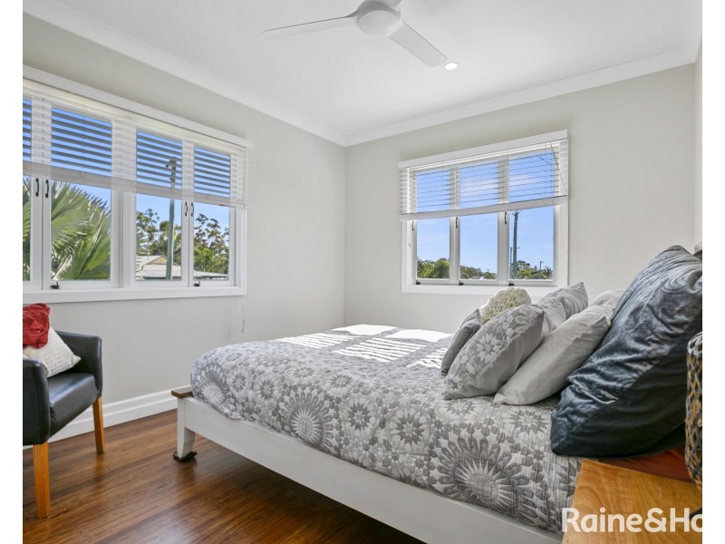 21 Ark Royal Drive, Cooloola Cove QLD 4580