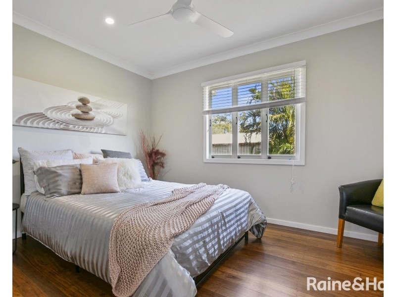 21 Ark Royal Drive, Cooloola Cove QLD 4580