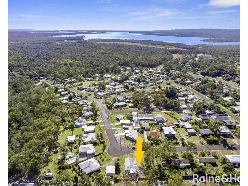 21 Ark Royal Drive, Cooloola Cove QLD 4580