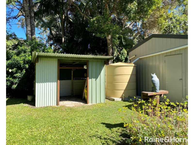 18 Beagle Avenue, Cooloola Cove QLD 4580