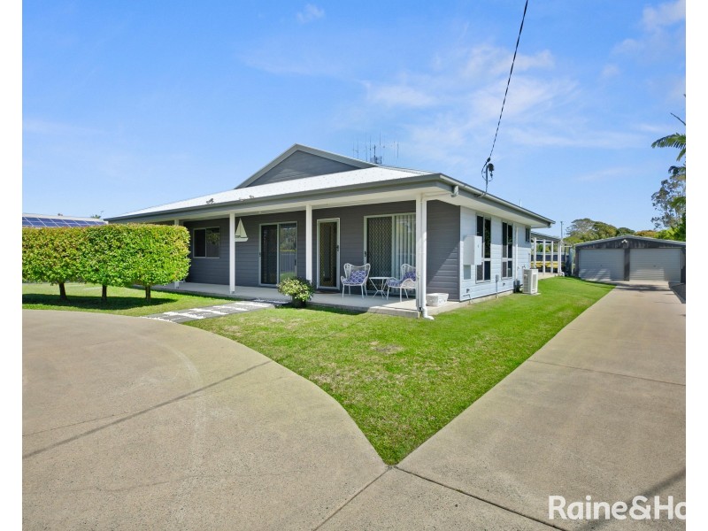 64 Gympie Road, Tin Can Bay QLD 4580