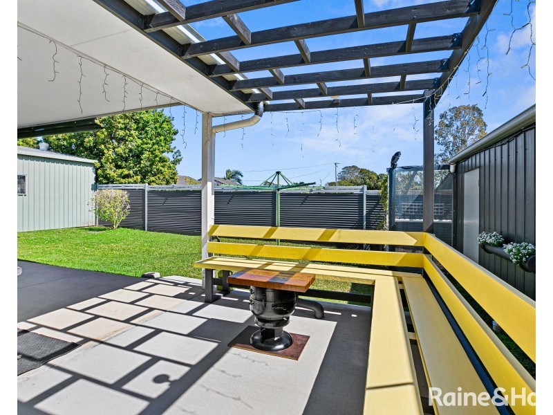 64 Gympie Road, Tin Can Bay QLD 4580