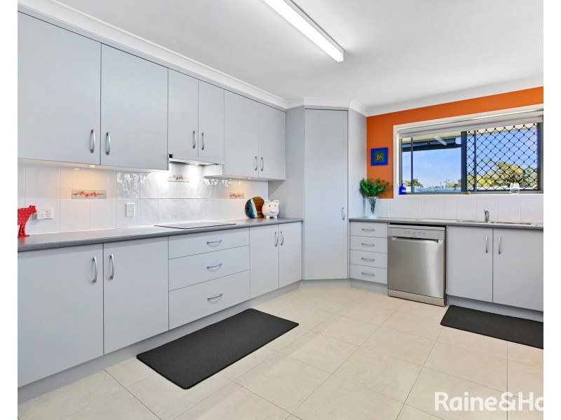 64 Gympie Road, Tin Can Bay QLD 4580