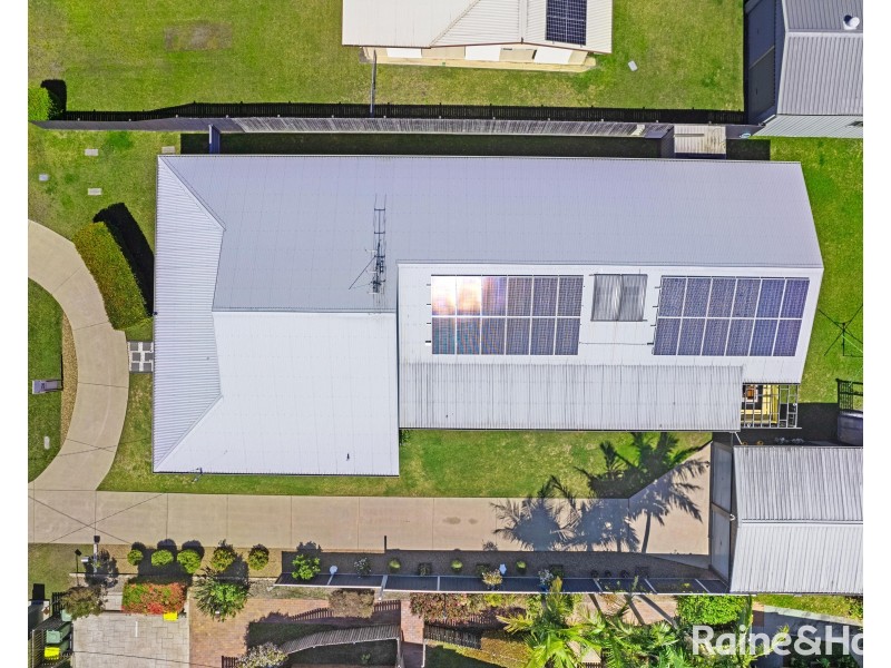 64 Gympie Road, Tin Can Bay QLD 4580