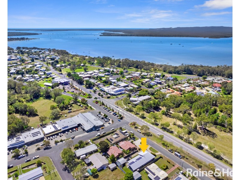64 Gympie Road, Tin Can Bay QLD 4580