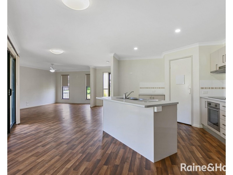 13 Habitat Circuit, Cooloola Cove QLD 4580