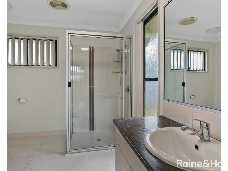 13 Habitat Circuit, Cooloola Cove QLD 4580