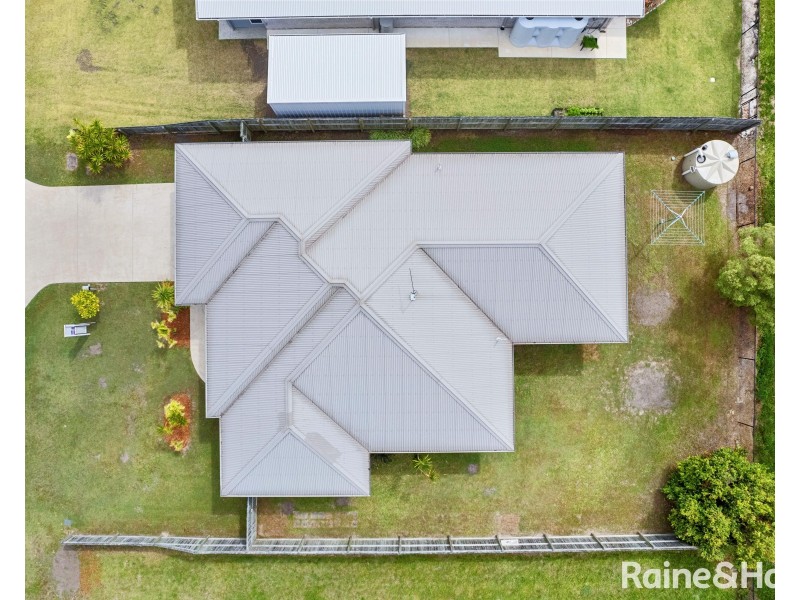 13 Habitat Circuit, Cooloola Cove QLD 4580