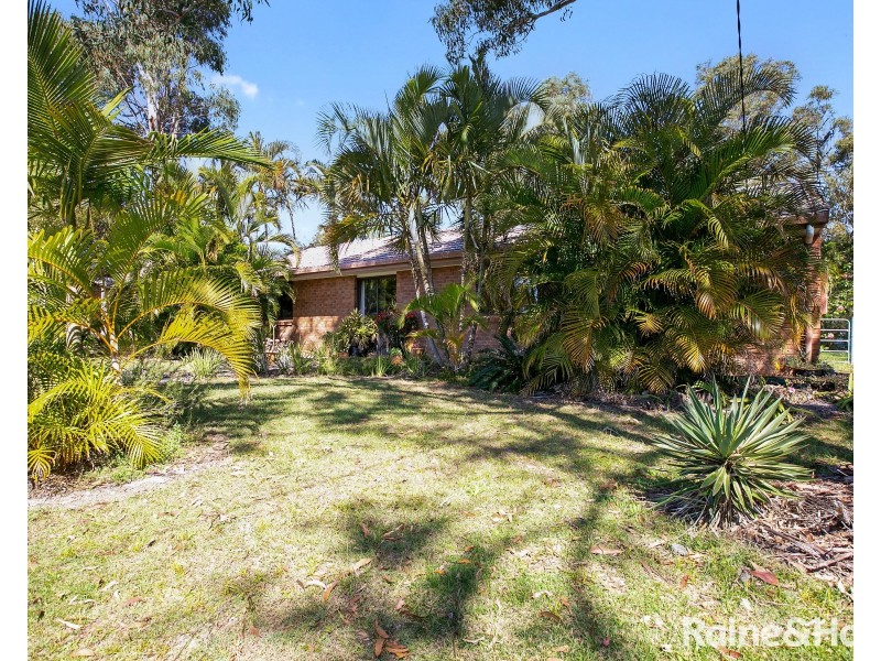 17 Ark Royal Drive, Cooloola Cove QLD 4580
