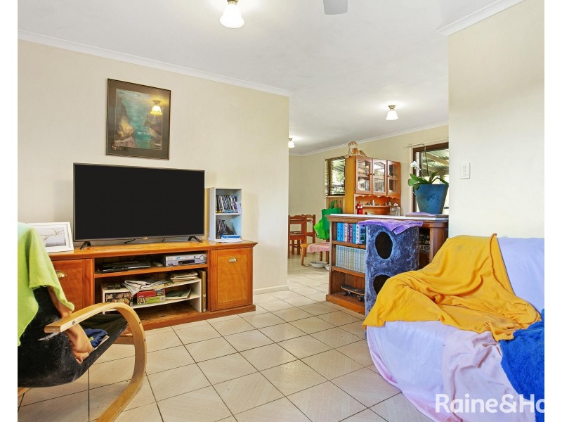 17 Ark Royal Drive, Cooloola Cove QLD 4580