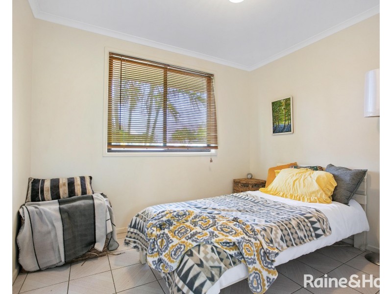 17 Ark Royal Drive, Cooloola Cove QLD 4580