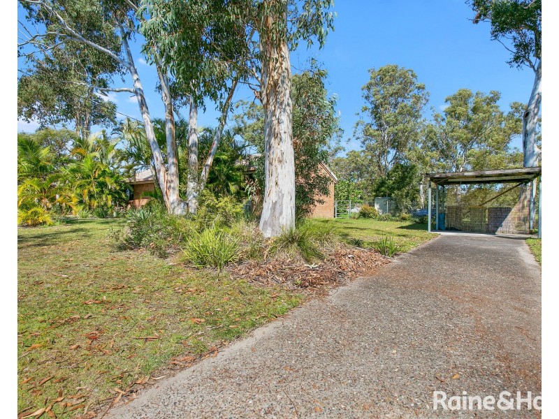 17 Ark Royal Drive, Cooloola Cove QLD 4580