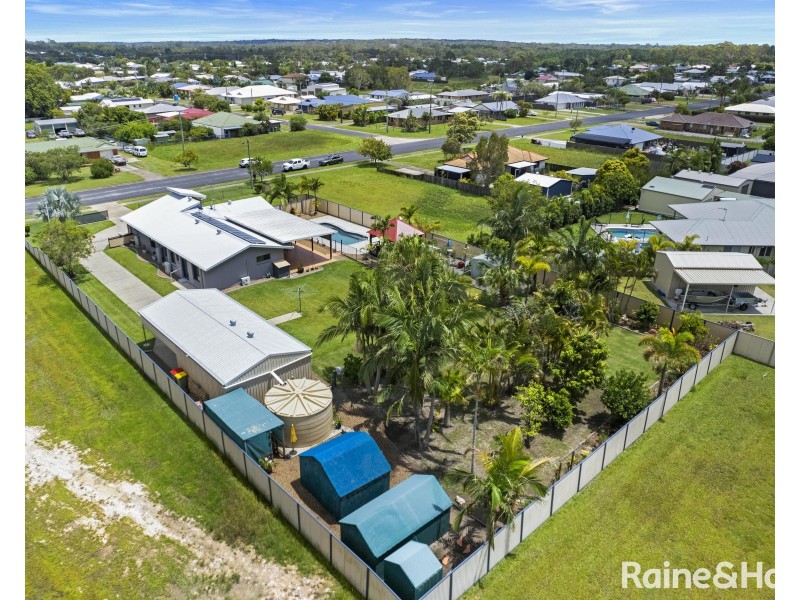 4 Canberra Avenue, Cooloola Cove QLD 4580