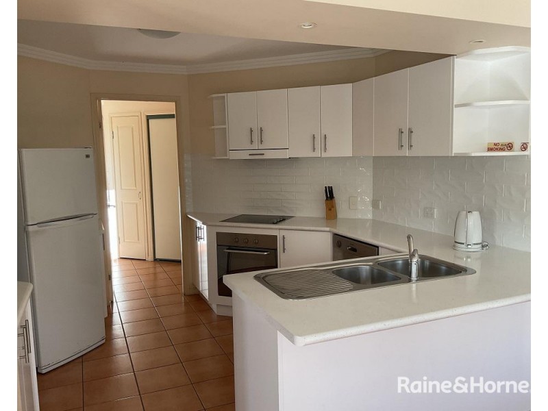 28/33 Elizabeth Street, Urangan QLD 4655