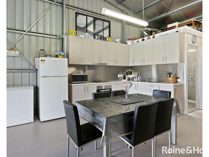 5 Buchanan Avenue, Tin Can Bay QLD 4580