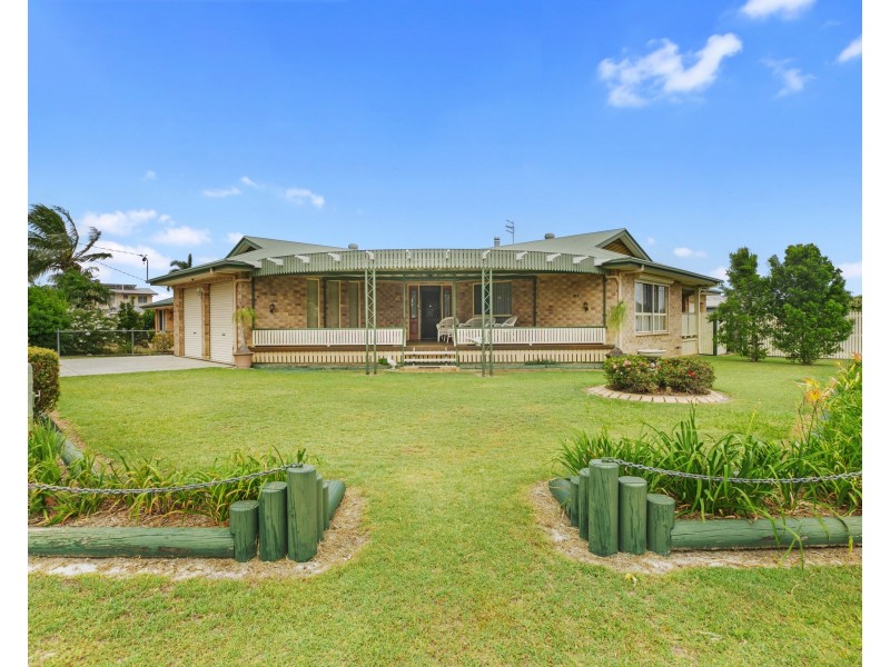 189 Gympie Road, Tin Can Bay QLD 4580