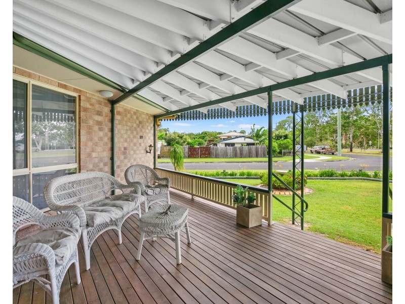 189 Gympie Road, Tin Can Bay QLD 4580