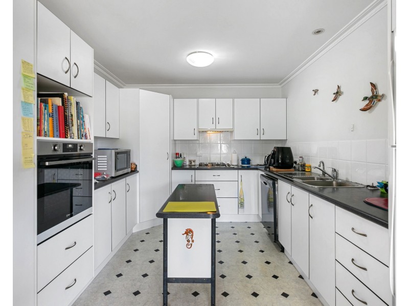 189 Gympie Road, Tin Can Bay QLD 4580