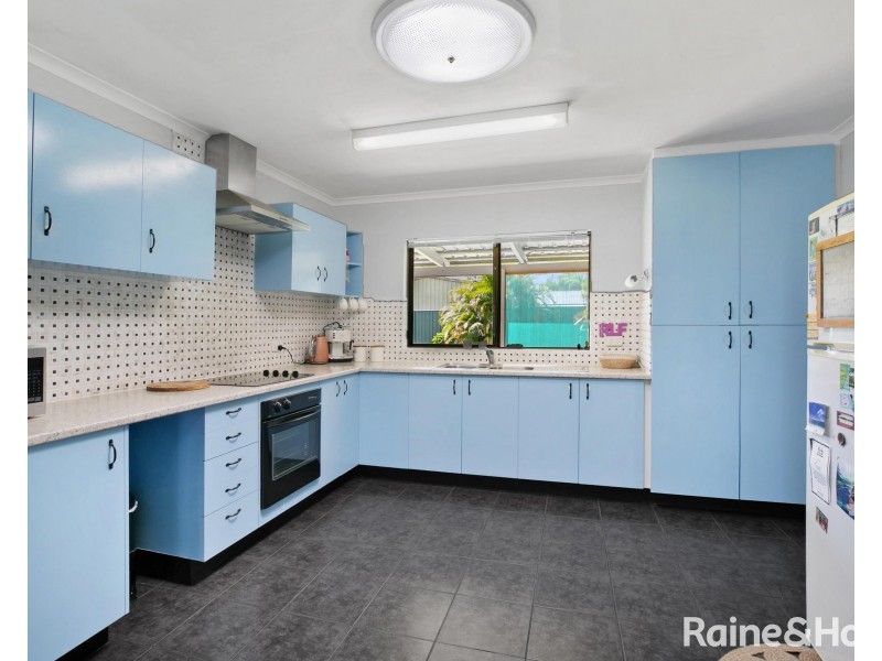 13 Marlin Way, Tin Can Bay QLD 4580