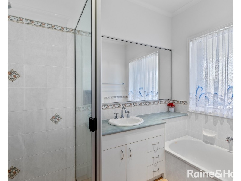 46 Banksia Avenue, Tin Can Bay QLD 4580