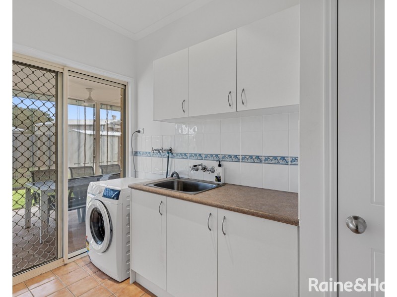 46 Banksia Avenue, Tin Can Bay QLD 4580