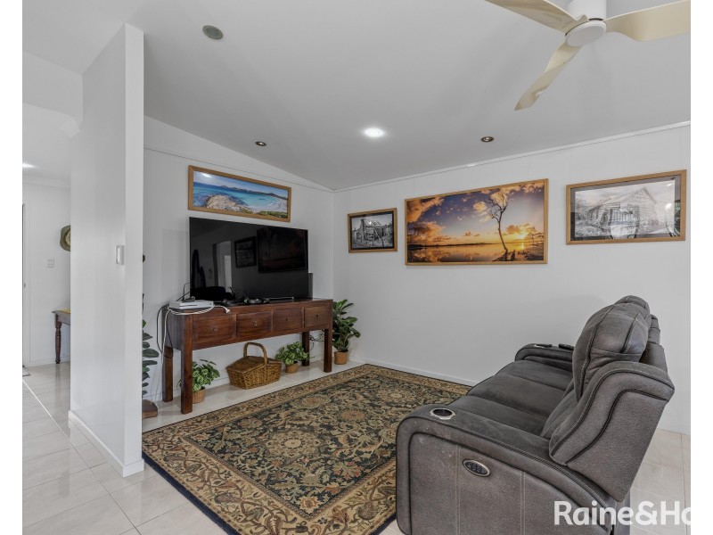 74 Fyshburn Drive, Cooloola Cove QLD 4580