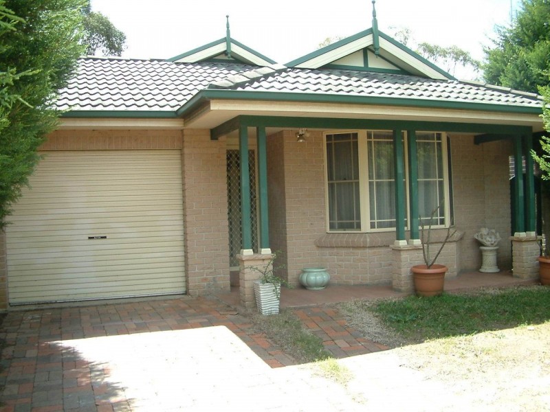 Wattle Grove NSW 2173