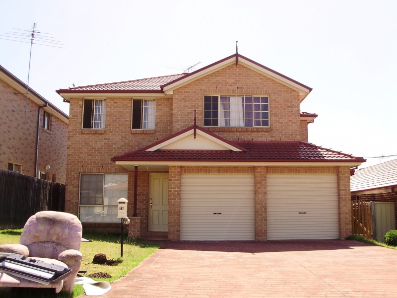 15 Nelligen Cl, Prestons NSW 2170