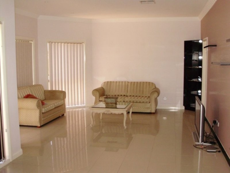 West Hoxton NSW 2171