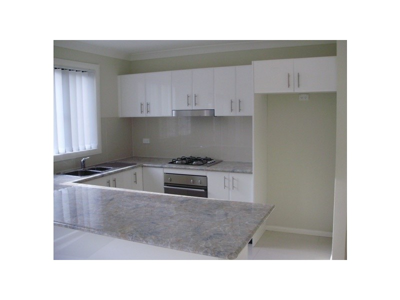 1/10 Lighthorse Pde, Holsworthy NSW 2173