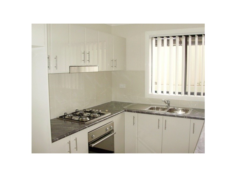 4/10 Lighthorse Pde, Holsworthy NSW 2173
