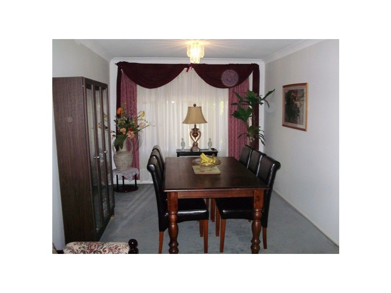 Wattle Grove NSW 2173