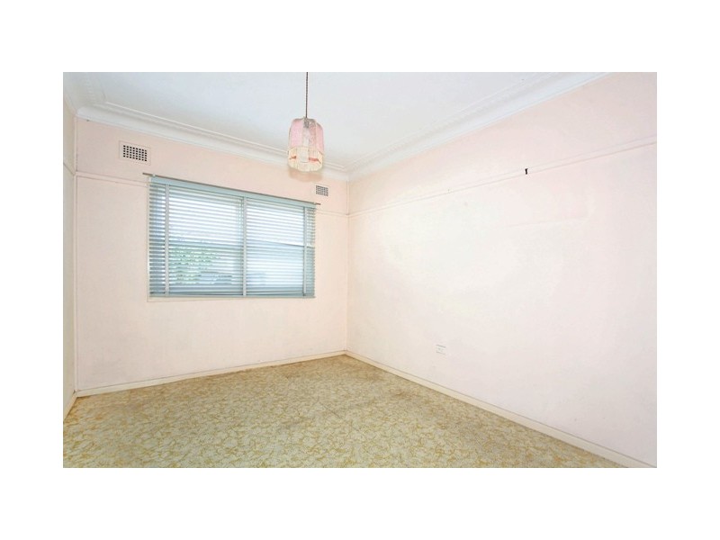 28 Atkinson St, Liverpool NSW 2170