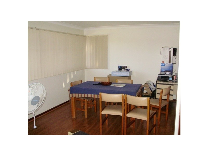 6 Wilkes Ave, Moorebank NSW 2170