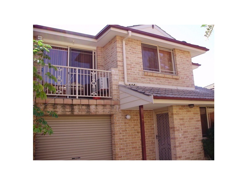 7/2 Calabro Ave, Liverpool NSW 2170