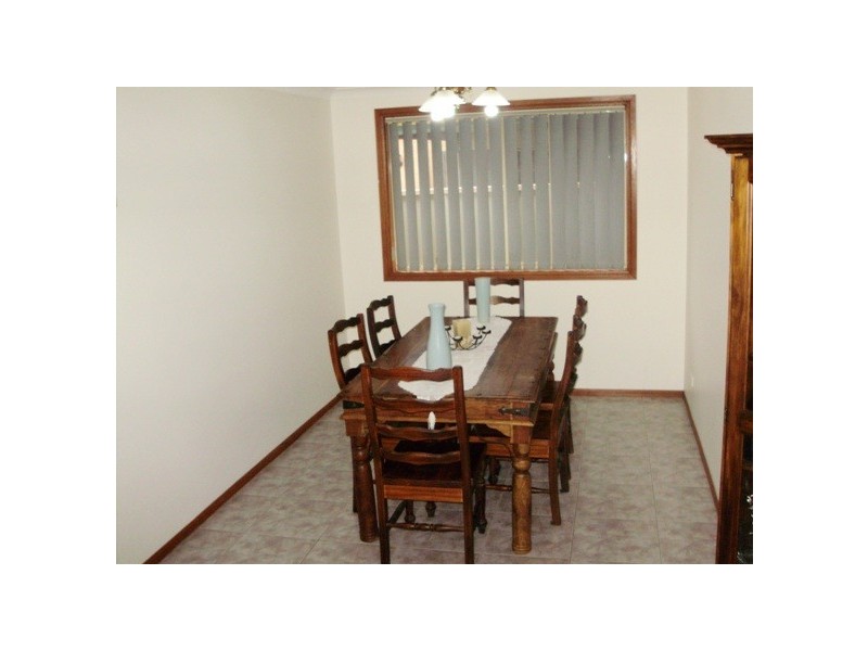 102 Tamworth Cres, Hoxton Park NSW 2171