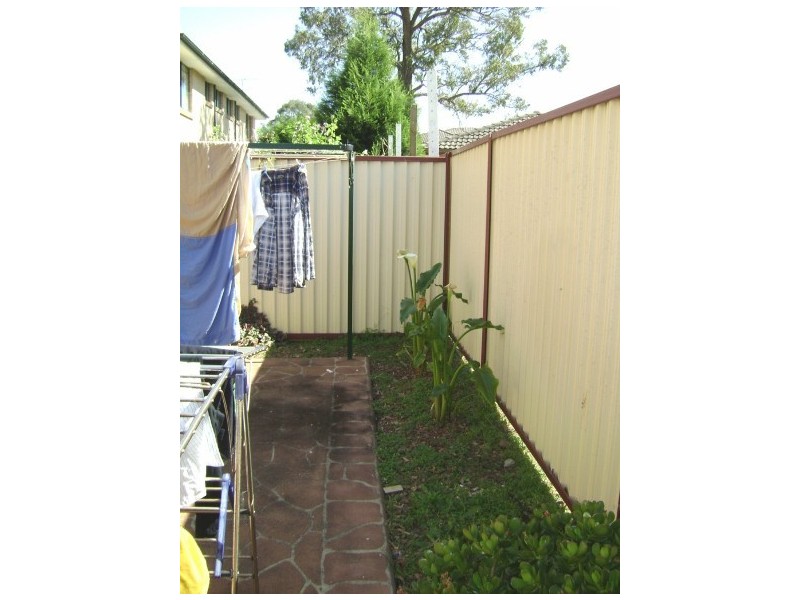 4/31-33 Myee Rd, Macquarie Fields NSW 2564