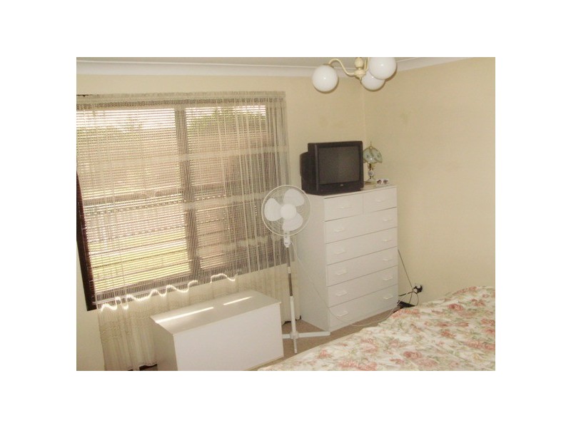 3 Grevillea Cr, Prestons NSW 2170