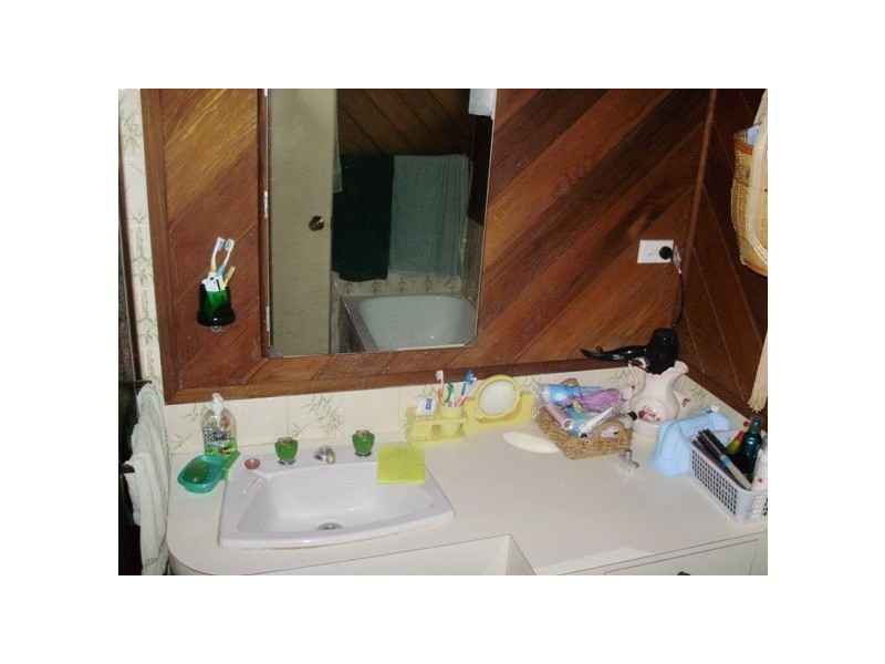 3 Grevillea Cr, Prestons NSW 2170