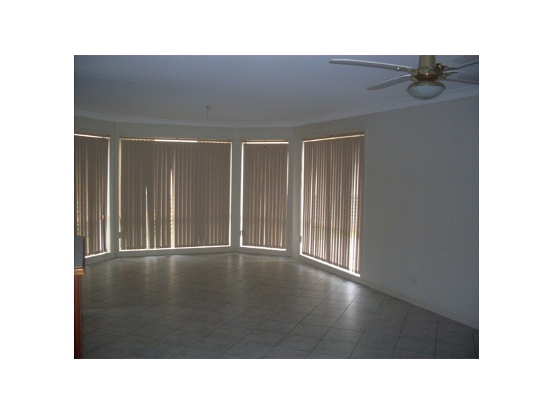 109 Sanderling Cres, Hinchinbrook NSW 2168