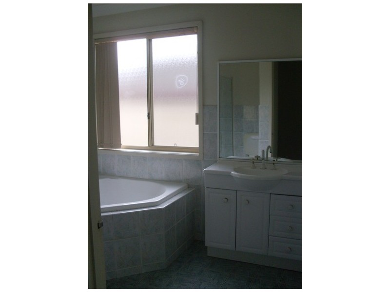 109 Sanderling Cres, Hinchinbrook NSW 2168