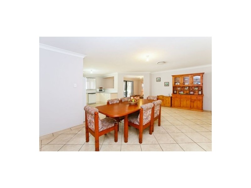 21 Domenico Cl, West Hoxton NSW 2171