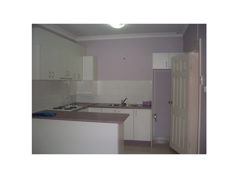 4/5 Rose St, Liverpool NSW 2170