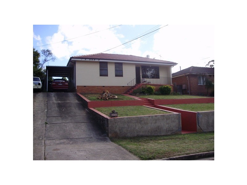 17 Lyndley St, Busby NSW 2168