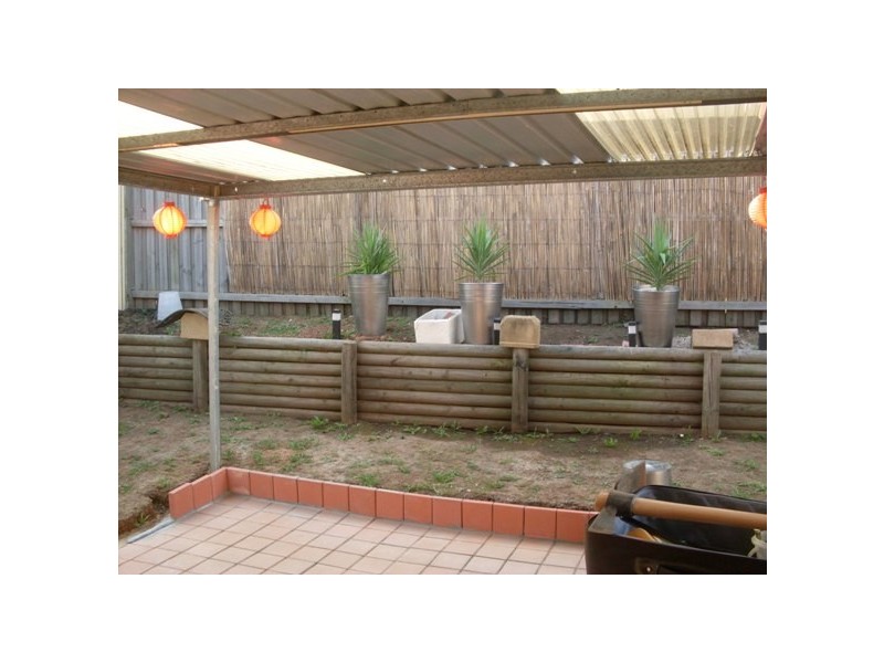 19 McCubbin Pl, Casula NSW 2170